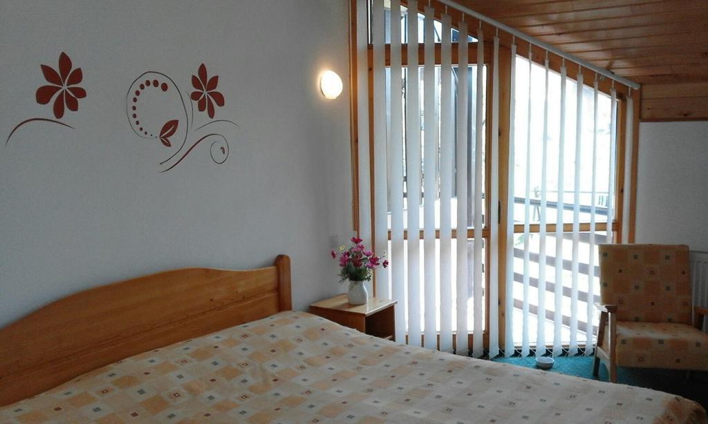 Hotel Sofia Бран Екстериор снимка