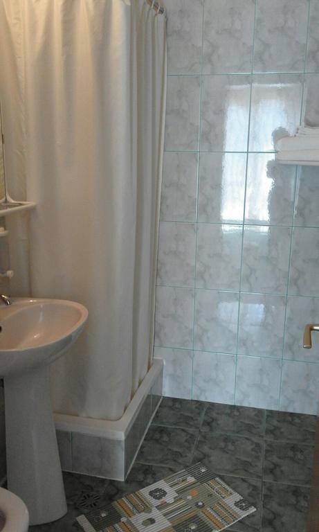 Hotel Sofia Бран Екстериор снимка