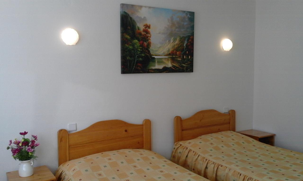 Hotel Sofia Бран Екстериор снимка