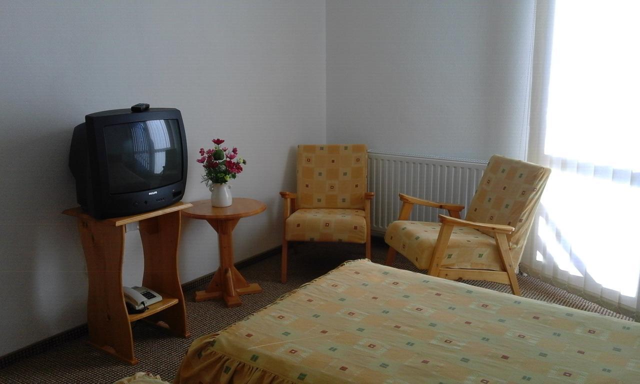Hotel Sofia Бран Екстериор снимка