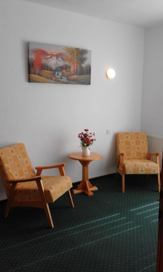 Hotel Sofia Бран Екстериор снимка