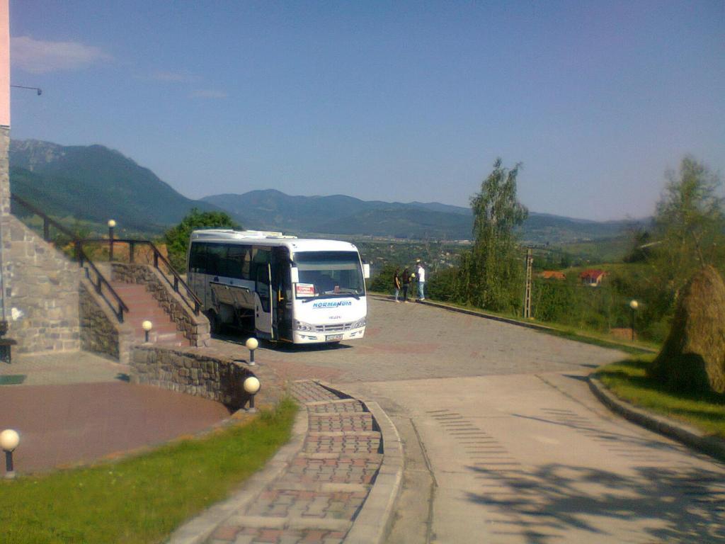 Hotel Sofia Бран Екстериор снимка
